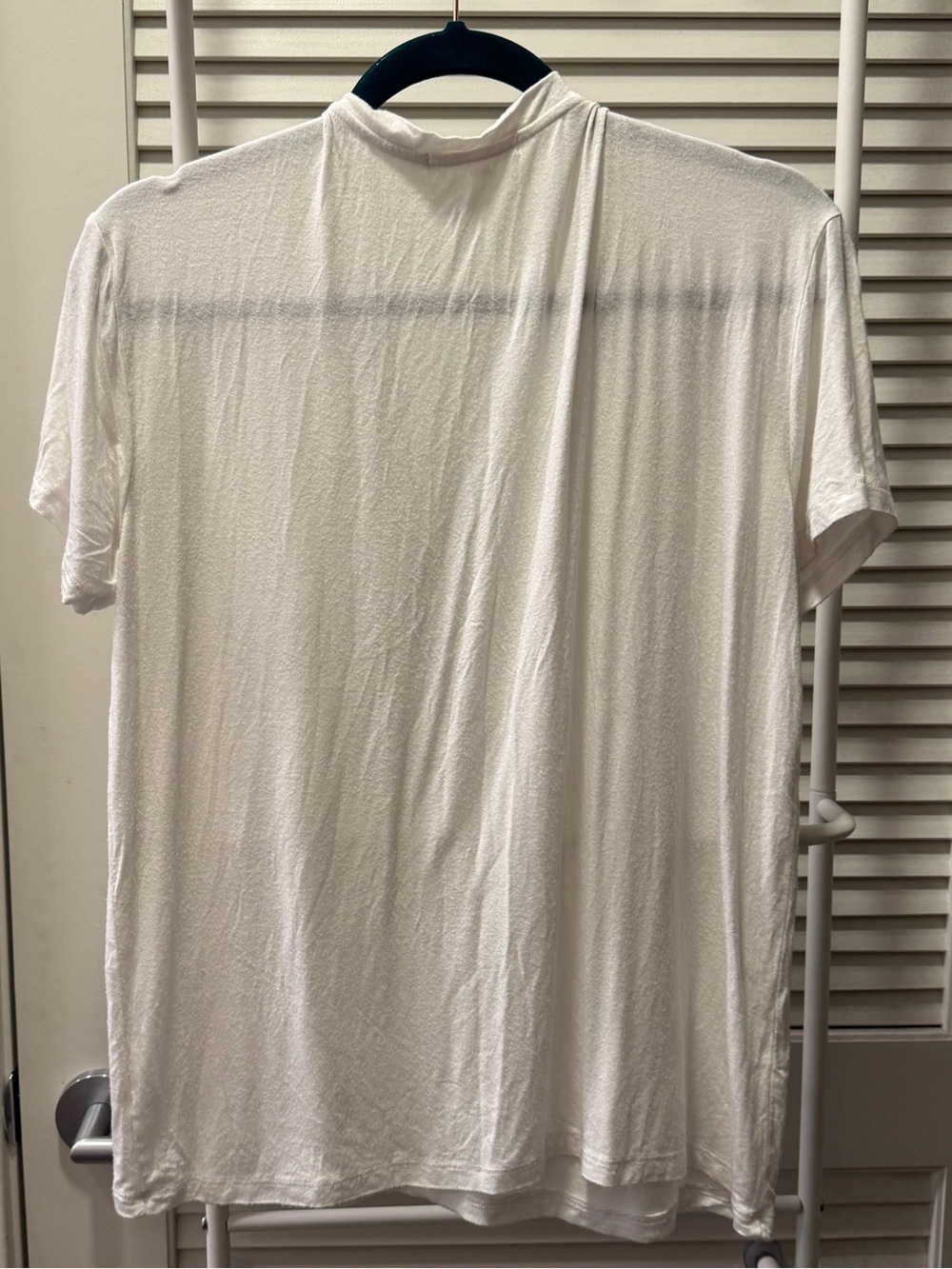 JOAH BROWN PLUNGE V-NECK TEE WHITE M/L - Picture 7 of 11
